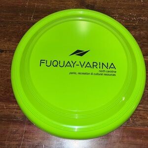 Neon bright green 9 inch flying plastic disc frisbee dog toy high visible color